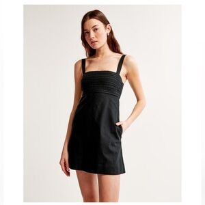 The A&F Emerson Linen Skort NWT